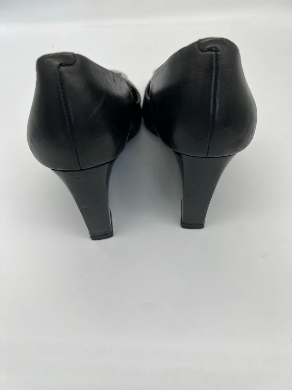 Tory Burch Black Leather Pumps with Silver Logo Medallion